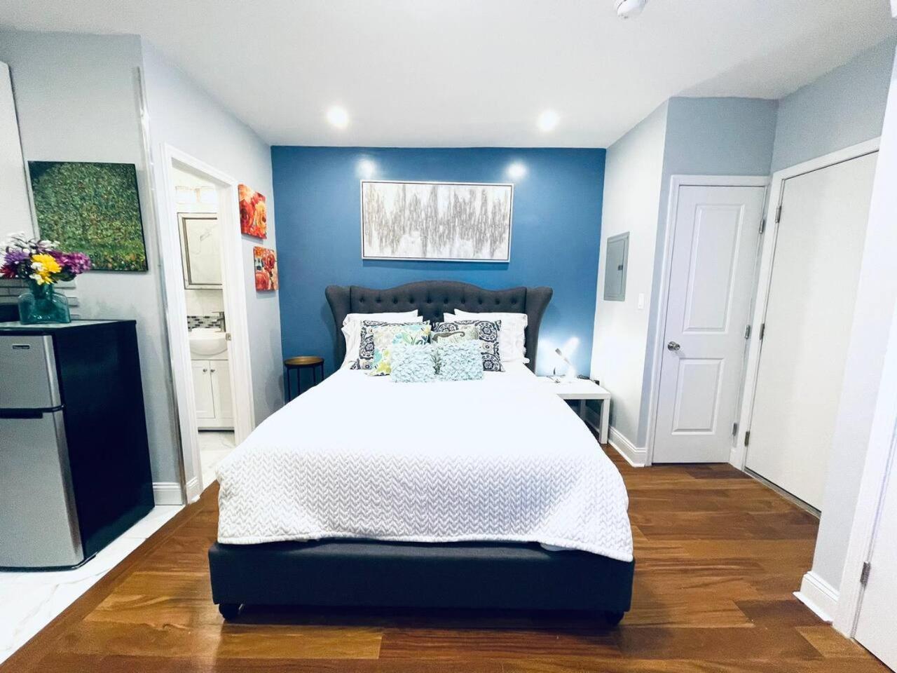 Downtown Hall Close By Kimmel Center Apartment Philadelphia
