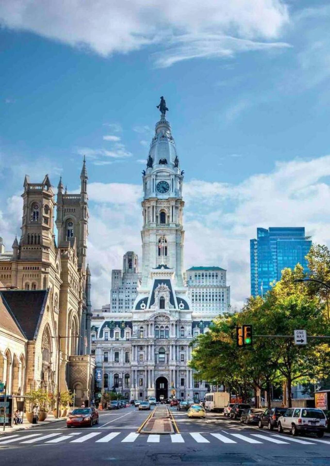 Downtown Hall Close By Kimmel Center Apartment Philadelphia